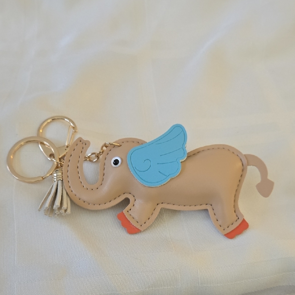 Colorful Elephant Keychain Set - Picture 3 of 12